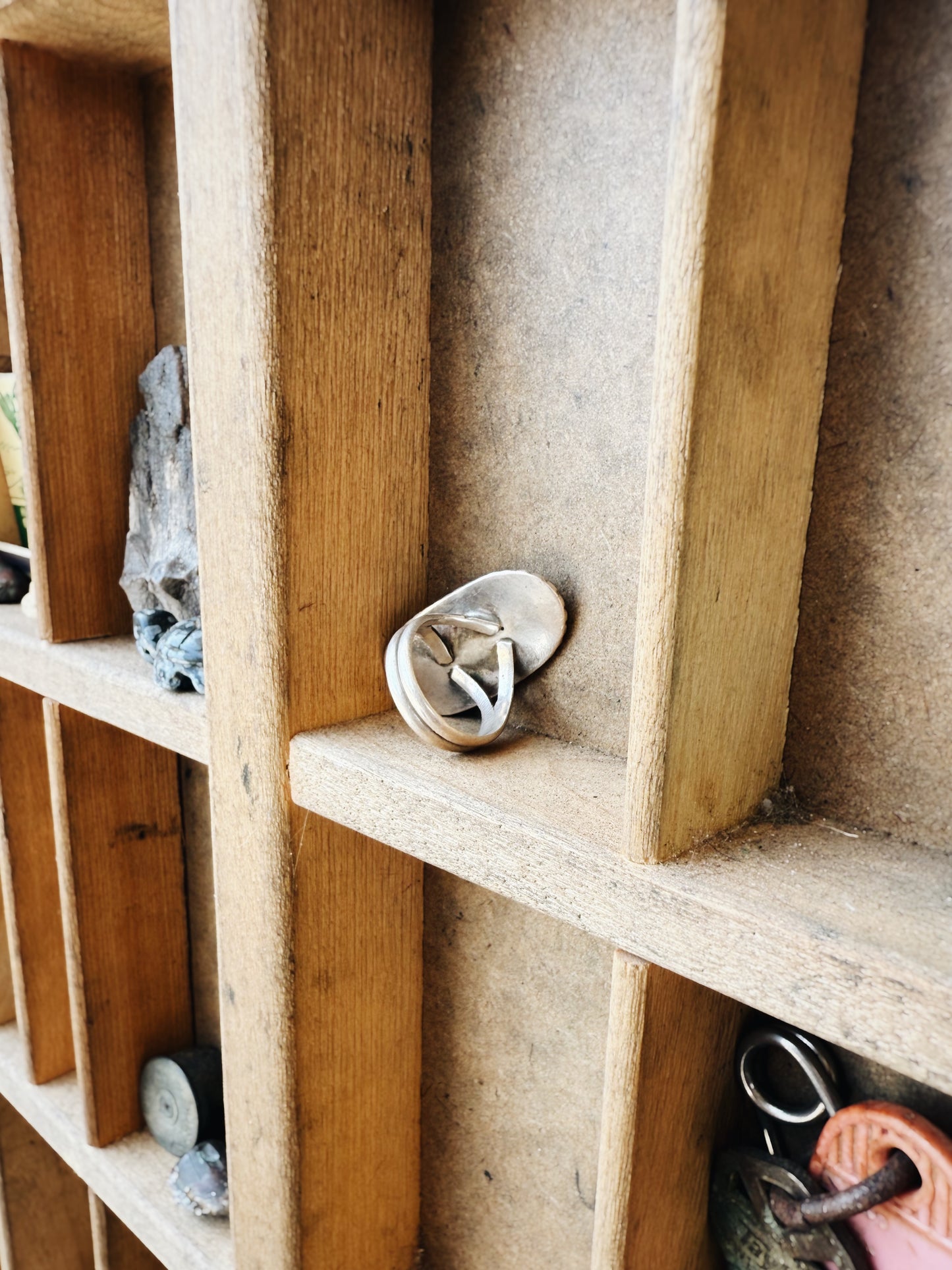 ANTIQUE PETRIFIED WOOD RING