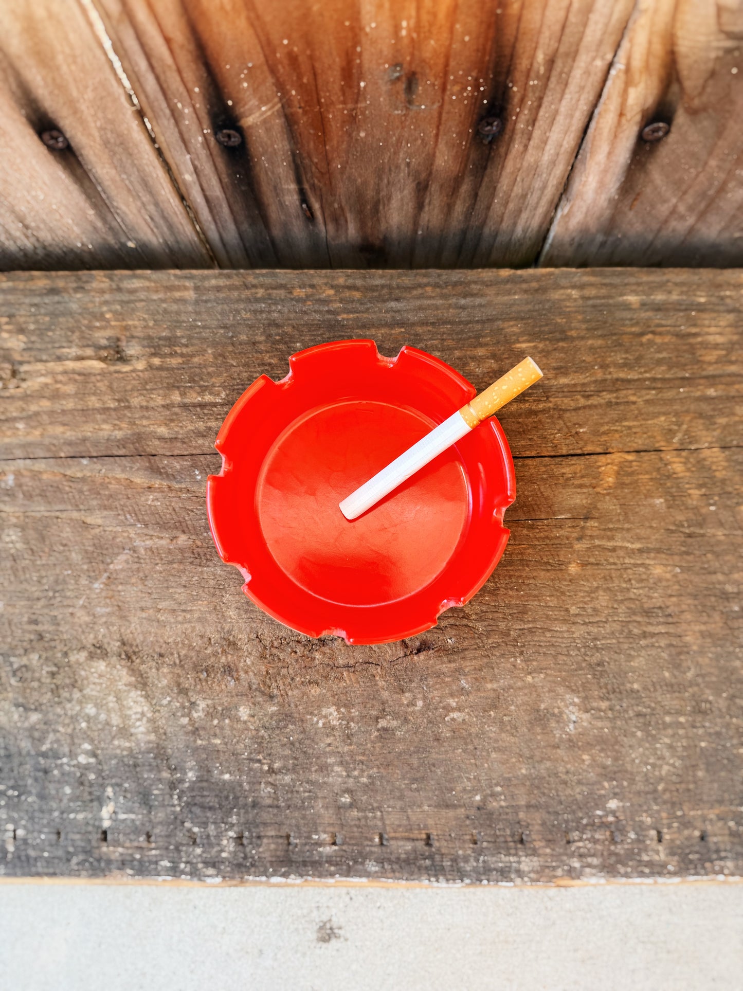 DIVE BAR ASH TRAY