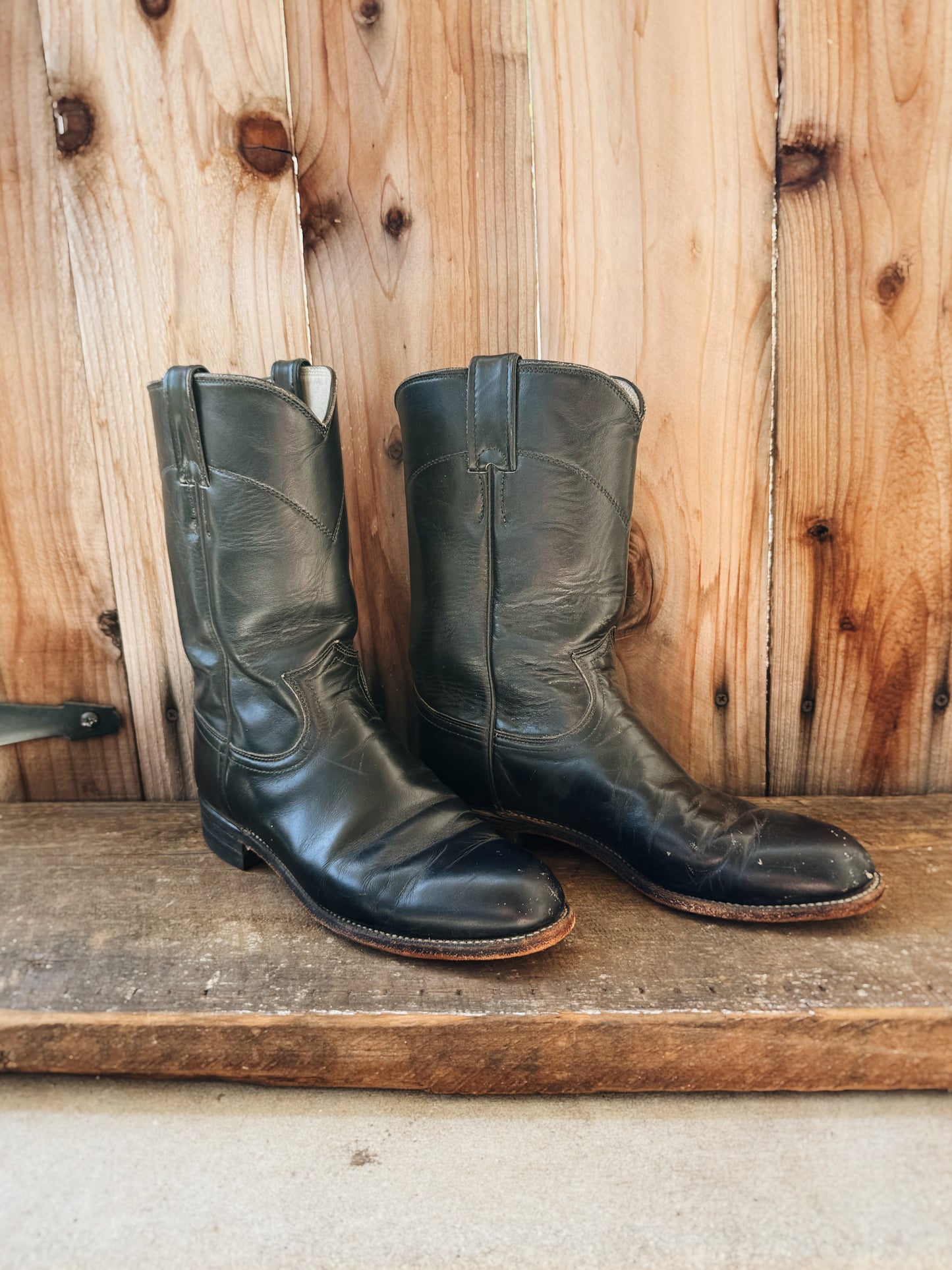VINTAGE JUSTIN COWBOY BOOTS